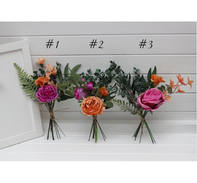 Mini bouquets for vases in orange and magenta colors. Flowers for wedding decor. 5269