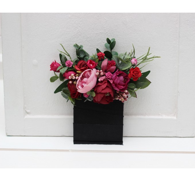 Wedding boutonnieres and wrist corsage in magenta pink red color scheme. Flower accessories. 5280