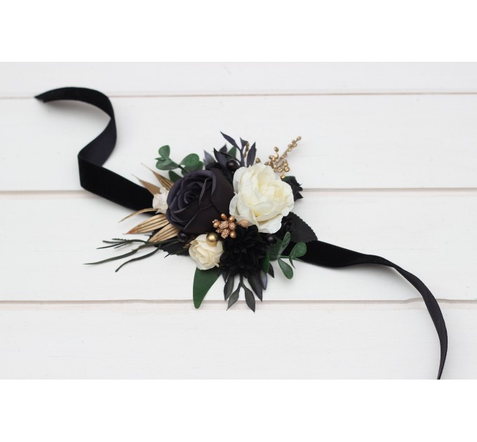 Wedding Boutonnieres and Wrist Corsages in Hunter Green, Ivory, Black, and Gold