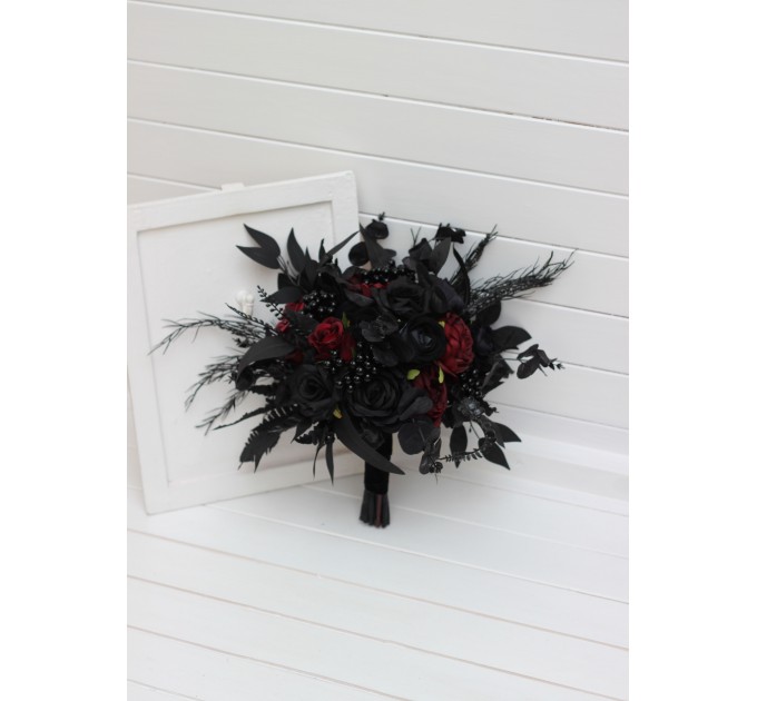 Black and Burgundy Wedding Bouquets – Gothic & Moody Bridal and Bridesmaid Designs