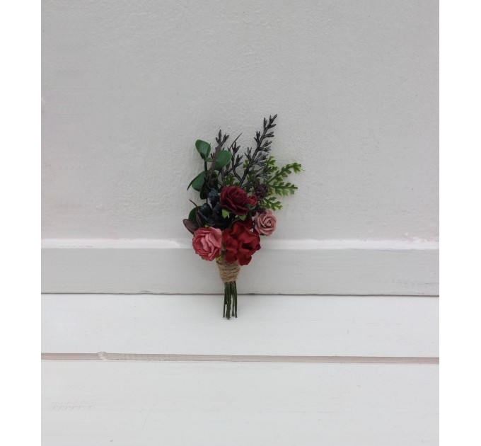 Wedding boutonnieres in burgundy dusty rose color scheme. Flower accessories. Pocket boutonniere. Square flowers. 5341