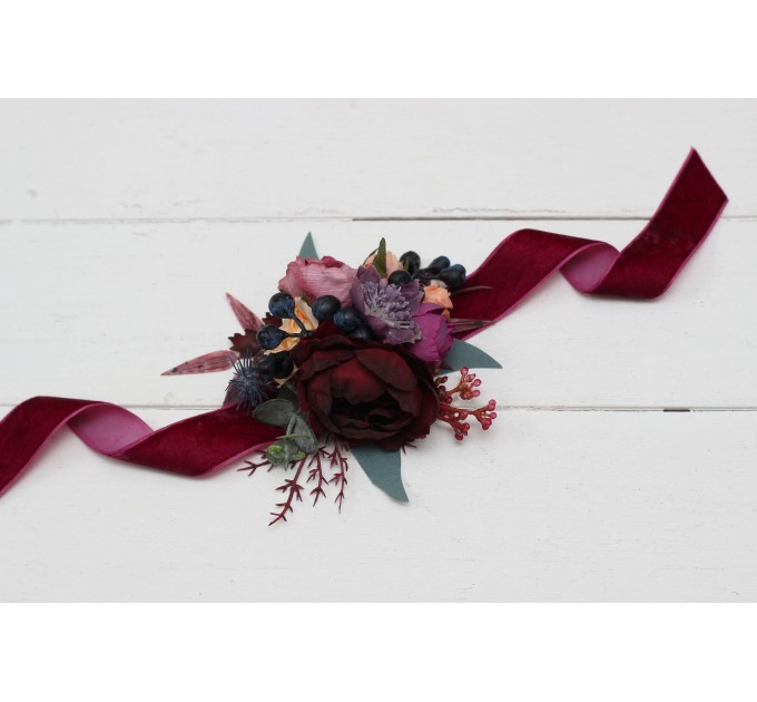 Wedding boutonnieres and wrist corsage in purple peach burgundy magenta color scheme. Flower accessories. 5316
