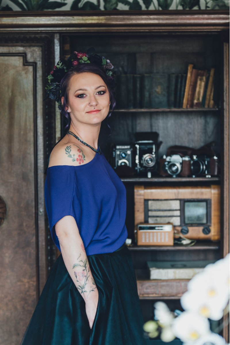 Click on the photo for details Boho gothic floral crown with black and magenta flowers for an alternative bride2851-1202.3851280253