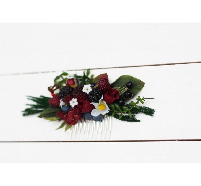 Flower combs with berries. Wedding accessories for hair. Bridal flower comb. Bridesmaid floral comb. 5050