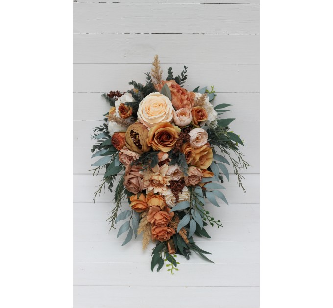 Wedding bouquets in orange rust peach colors. Bridal bouquet. Cascading bouquet. Faux bouquet. Bridesmaid bouquet. 0001
