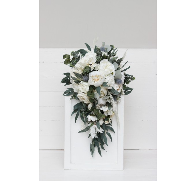 Wedding bouquets in white colors. Bridal bouquet. Cascading bouquet. Faux bouquet. Bridesmaid bouquet. 5021