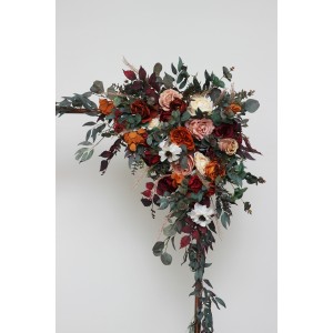 Burgundy rust ivory cinnamon arch arrangement. Flower arrangement for wedding arch. Archway flowers for fall wedding. Pergola flowers. Wedding arbor flowers. 0039
