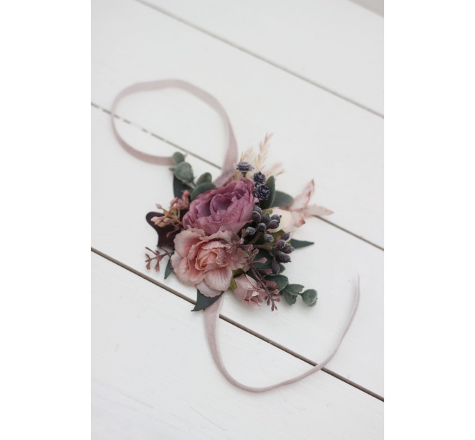  Wedding boutonnieres and wrist corsage  in mauve blush pink  color theme. Flower accessories. 0503