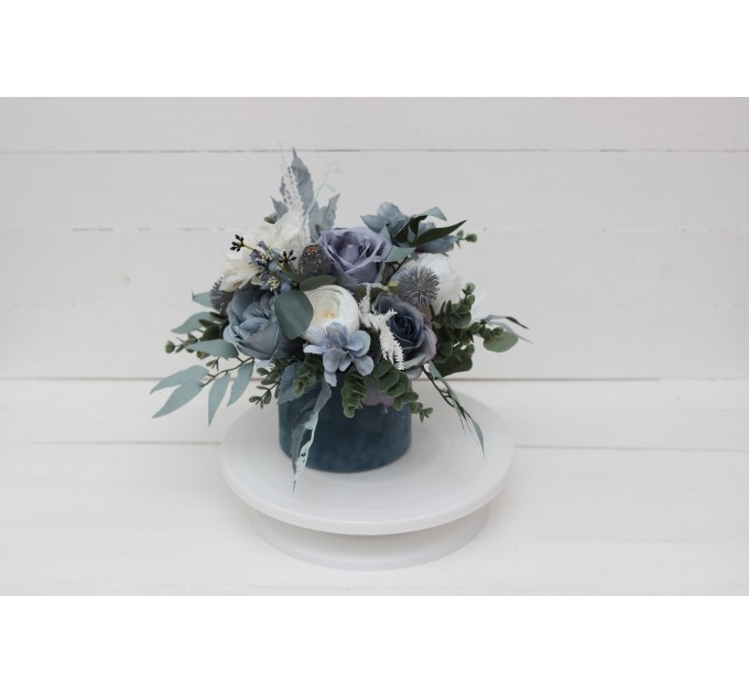 Dusty blue white centerpiece. Table decor. Wedding flowers in box. 0508