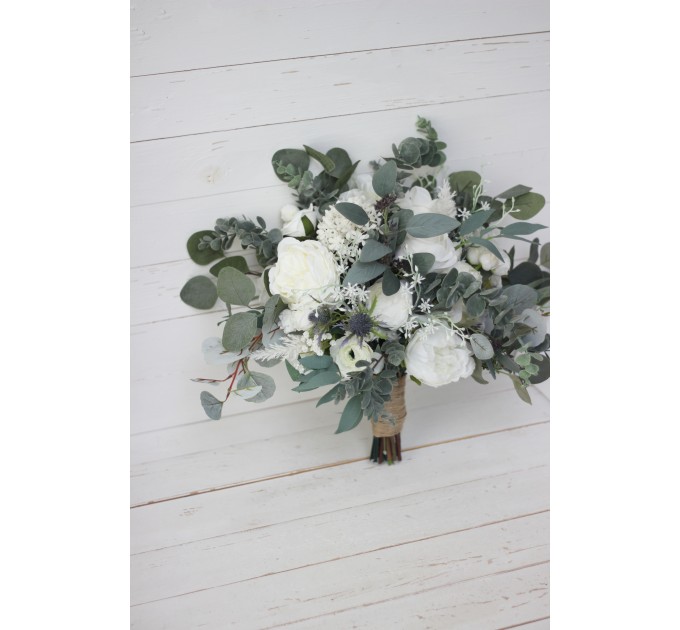 Wedding bouquets in white colors. Bridal bouquet. Cascading bouquet. Faux bouquet. Bridesmaid bouquet. 5021