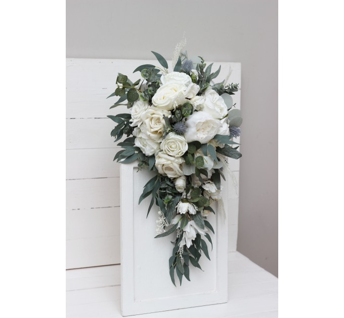 Wedding bouquets in white colors. Bridal bouquet. Cascading bouquet. Faux bouquet. Bridesmaid bouquet. 5021