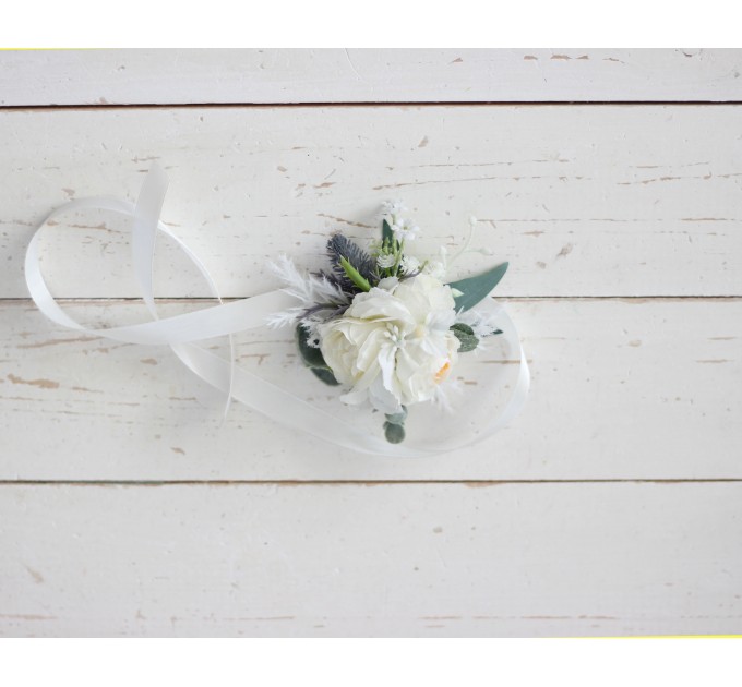  Wedding boutonnieres and wrist corsage  in white color scheme. Flower accessories. 5021