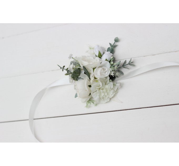  Wedding boutonnieres and wrist corsage  in white color scheme. Flower accessories. 5021