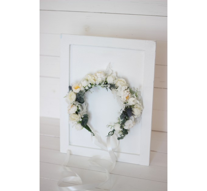 White flower crown. Hair wreath. Flower girl crown. Wedding flowers. 5021
