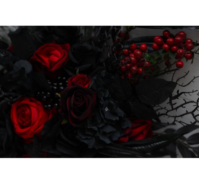 Halloween wedding bouquets in black and red colors. Bridal bouquet. Faux bouquet. Bridesmaid bouquet. 5041