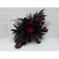 Halloween wedding bouquets in black and red colors. Bridal bouquet. Faux bouquet. Bridesmaid bouquet. Gothic black wedding bouquet.5041