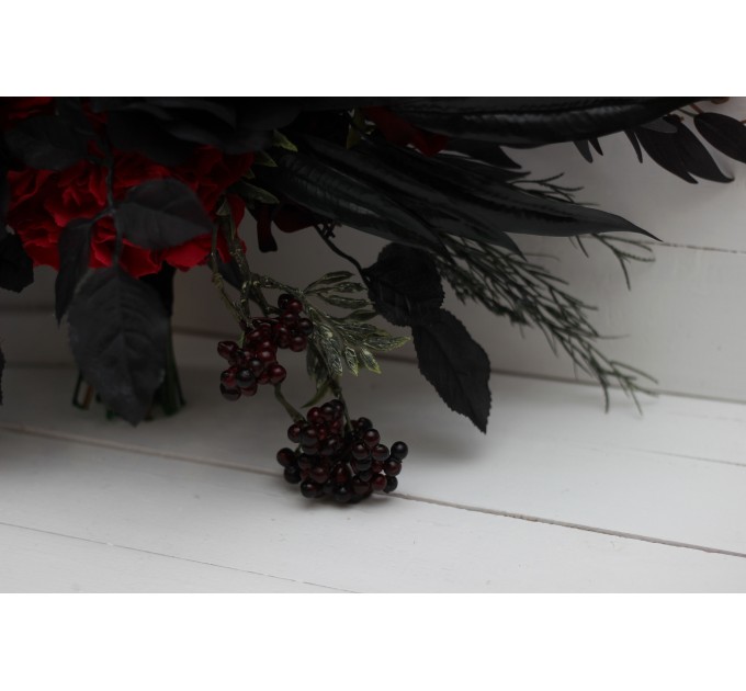 Halloween wedding bouquets in black and red colors. Bridal bouquet. Faux bouquet. Bridesmaid bouquet. 5041