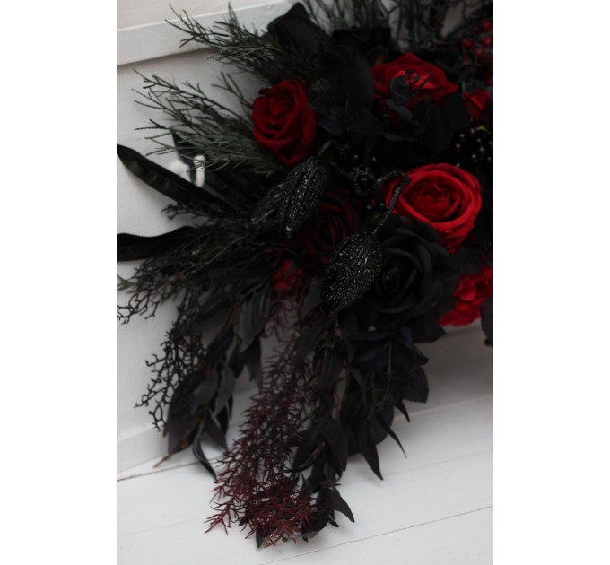 Halloween wedding bouquets in black and red colors. Bridal bouquet. Faux bouquet. Bridesmaid bouquet. 5041