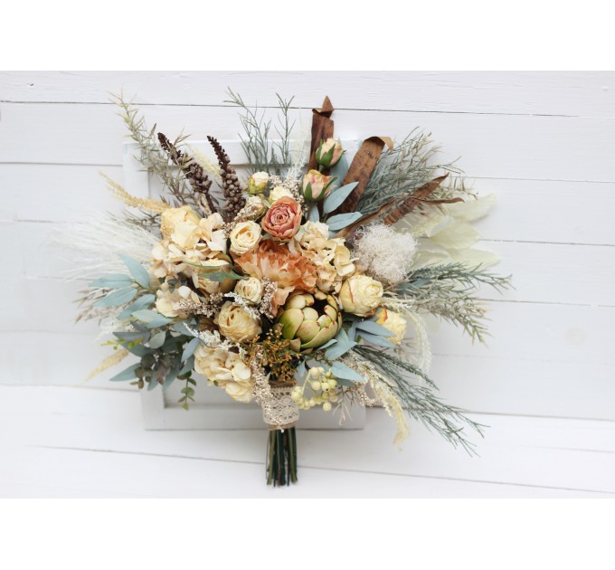 Wedding bouquets in champagne ivory colors. Bridal bouquet. Faux bouquet. Bridesmaid bouquet. 5044
