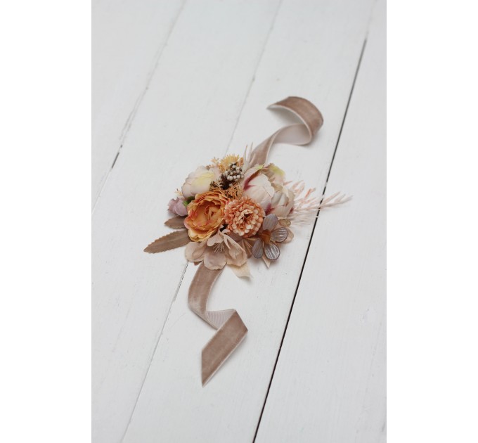 Wedding boutonnieres and wrist corsage  in beige pale orange color scheme. Flower accessories. 5045