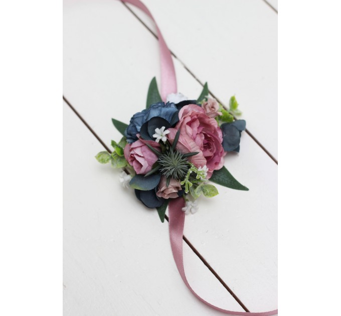  Wedding boutonnieres and wrist corsage  in dusty rose mauve navy blue color scheme. Flower accessories. 5046
