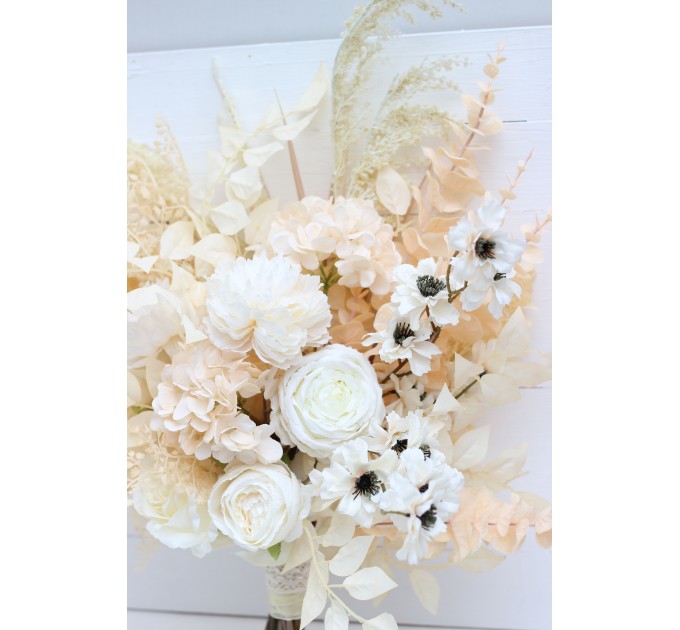 Wedding bouquets in champagne ivory cream colors. Bridal bouquet. Faux bouquet. Bridesmaid bouquet. 5206