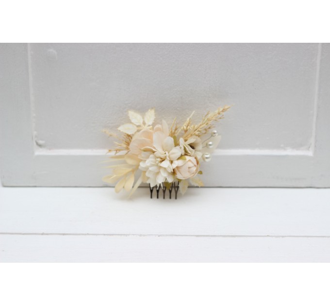 Flower comb in champagne ivory cream color scheme. Wedding accessories for hair. Bridal flower comb. Bridesmaid floral comb. 5206