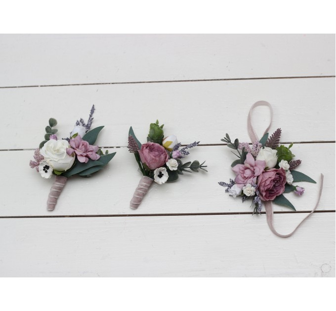  Wedding boutonnieres and wrist corsage  in lilac white mauve color scheme. Flower accessories. 5059-2