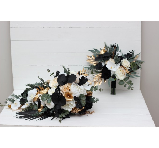 Wedding bouquets in black gold white colors. Bridal bouquet. Cascading bouquet. Faux bouquet. Bridesmaid bouquet. 5065