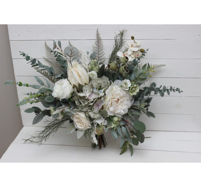 Wedding bouquets in sage green ivory bouquet  colors. Bridal bouquet. Faux bouquet. Bridesmaid bouquet. 5075