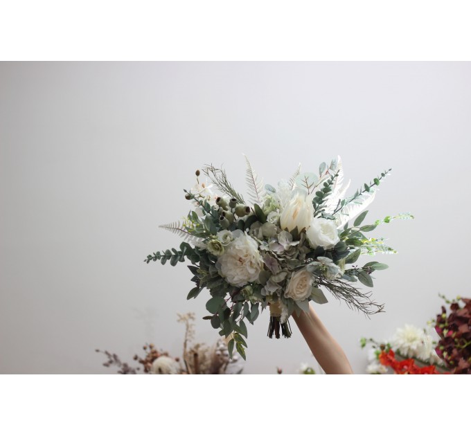 Wedding bouquets in sage green ivory bouquet  colors. Bridal bouquet. Faux bouquet. Bridesmaid bouquet. 5075