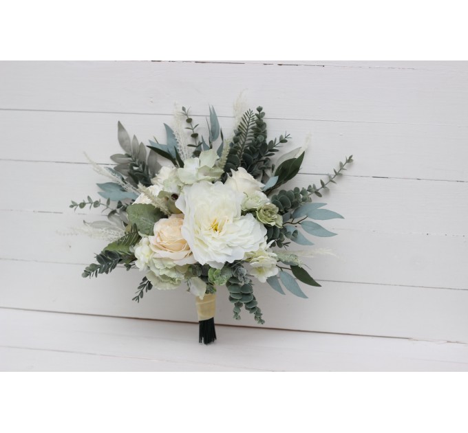 Wedding bouquets in sage green ivory bouquet  colors. Bridal bouquet. Faux bouquet. Bridesmaid bouquet. 5075