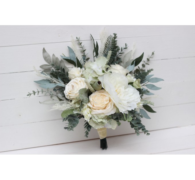 Wedding bouquets in sage green ivory bouquet  colors. Bridal bouquet. Faux bouquet. Bridesmaid bouquet. 5075