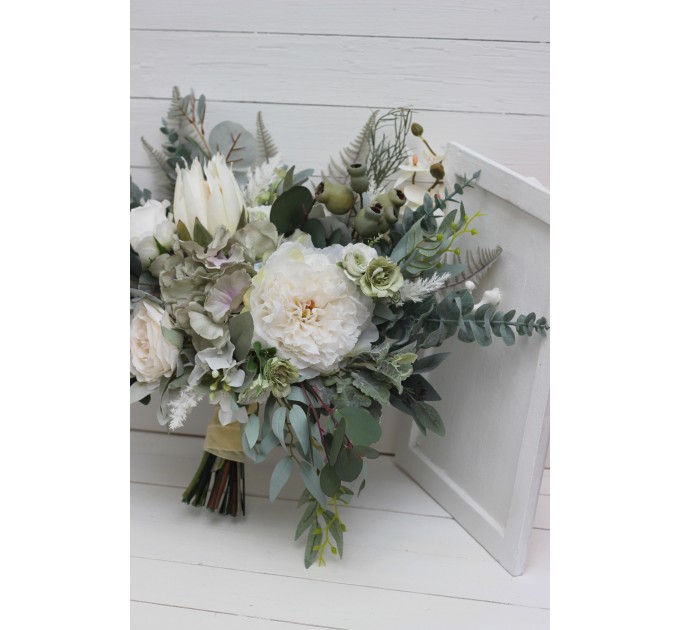 Wedding bouquets in sage green ivory bouquet  colors. Bridal bouquet. Faux bouquet. Bridesmaid bouquet. 5075
