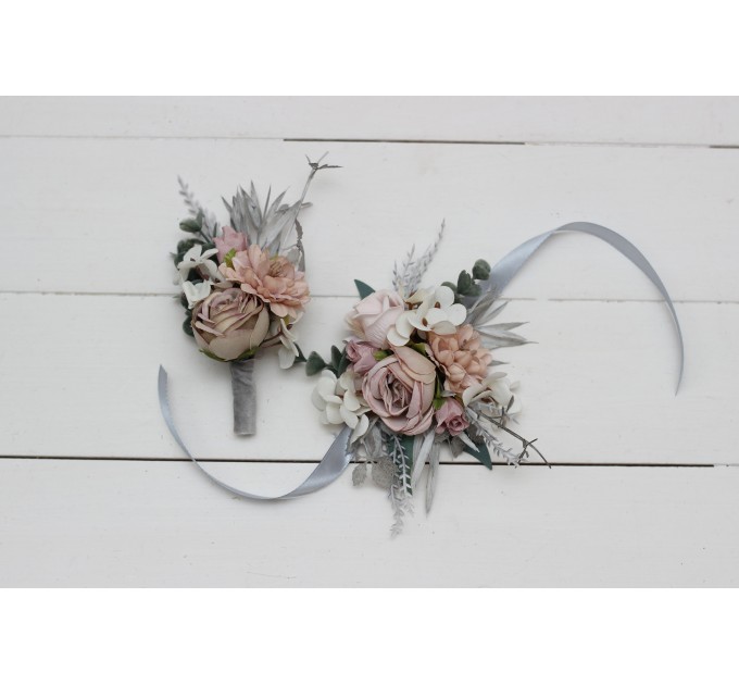  Wedding boutonnieres and wrist corsage  in beige white gray color scheme. Flower accessories. 5078
