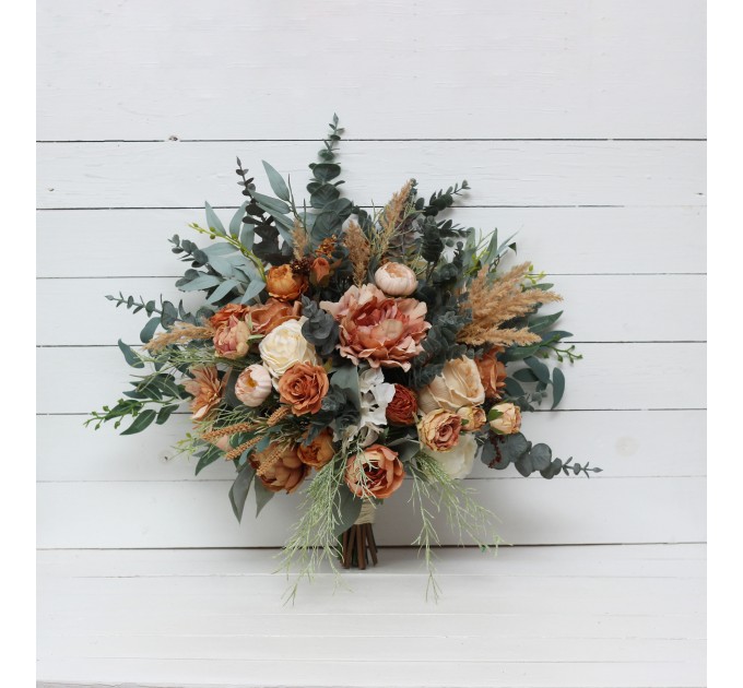 Wedding bouquets in orange rust peach colors. Bridal bouquet. Cascading bouquet. Faux bouquet. Bridesmaid bouquet. 0001