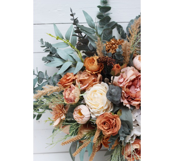 Wedding bouquets in orange rust peach colors. Bridal bouquet. Cascading bouquet. Faux bouquet. Bridesmaid bouquet. 0001