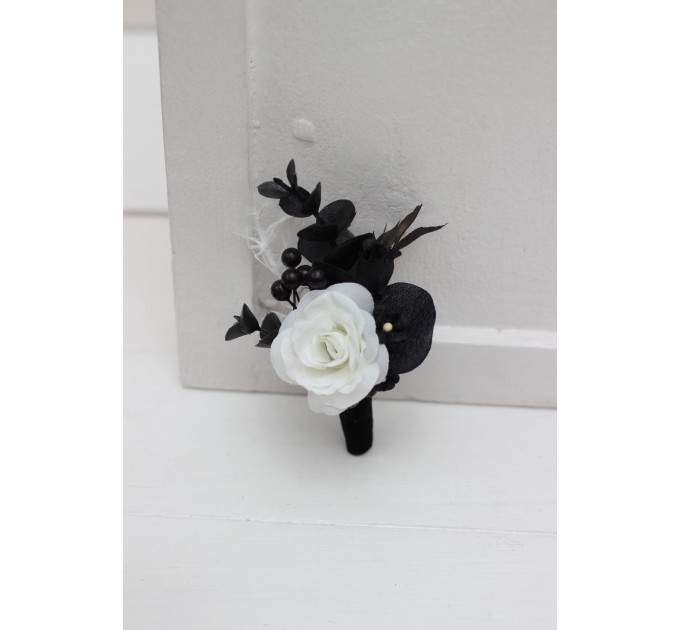  Wedding boutonnieres and wrist corsage  in black and white color scheme. Flower accessories. 5086