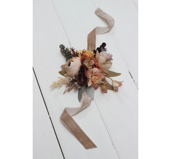  Wedding boutonnieres and wrist corsage  in cinnamon ivory pale orange color scheme. Flower accessories. 5093