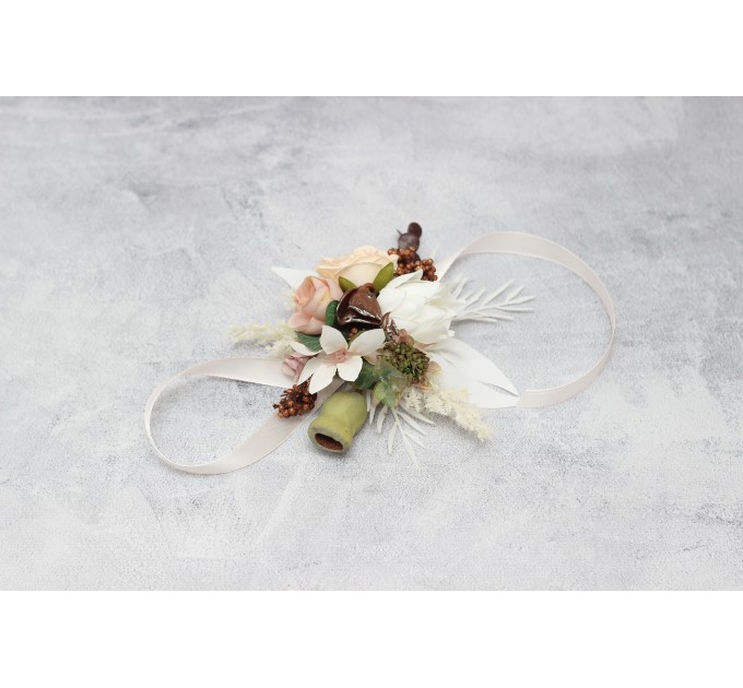  Wedding boutonnieres and wrist corsage  in beige white blush pink color scheme. Flower accessories. 5113