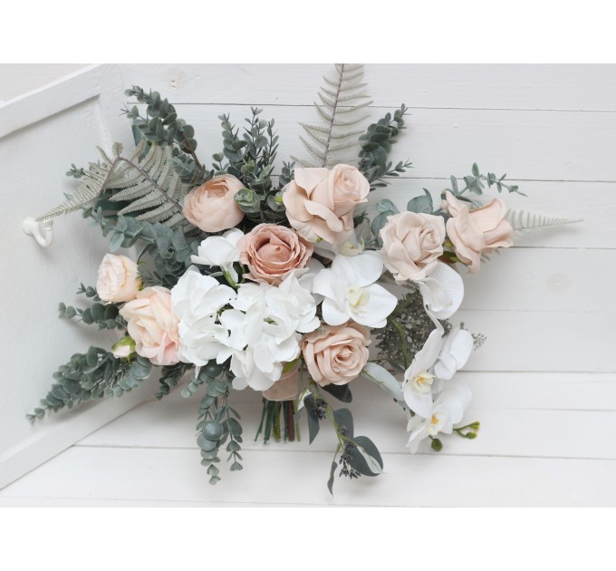 Wedding bouquets in white beige colors. Bridal bouquet. Faux bouquet. Bridesmaid bouquet. 5119-0023