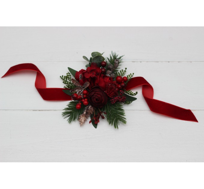  Wedding boutonnieres and wrist corsage  in red and green color scheme. Flower accessories. 5117