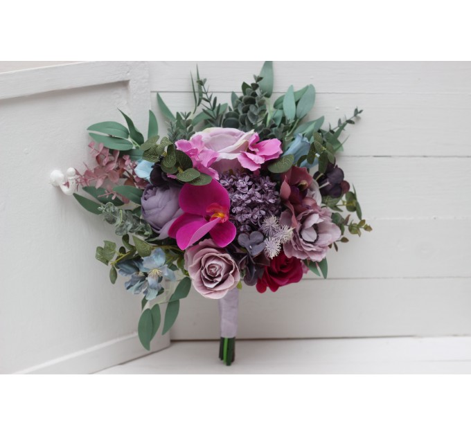 Wedding bouquets in jewel-tone colors. Bridal bouquet. Cascading bouquet. Faux bouquet. Bridesmaid bouquet. 5137