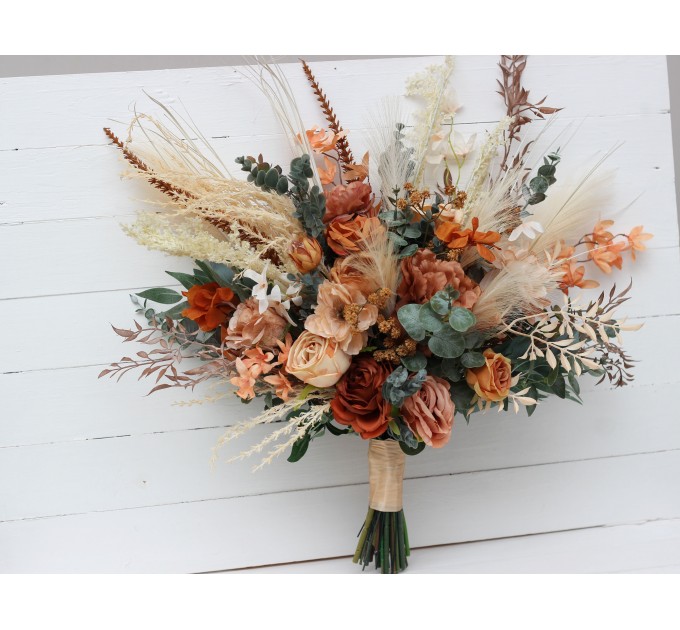 Wedding bouquets in cinnamon rust orange colors. Bridal bouquet. Pampas grass bouquet. Faux bouquet. Bridesmaid bouquet. 5146