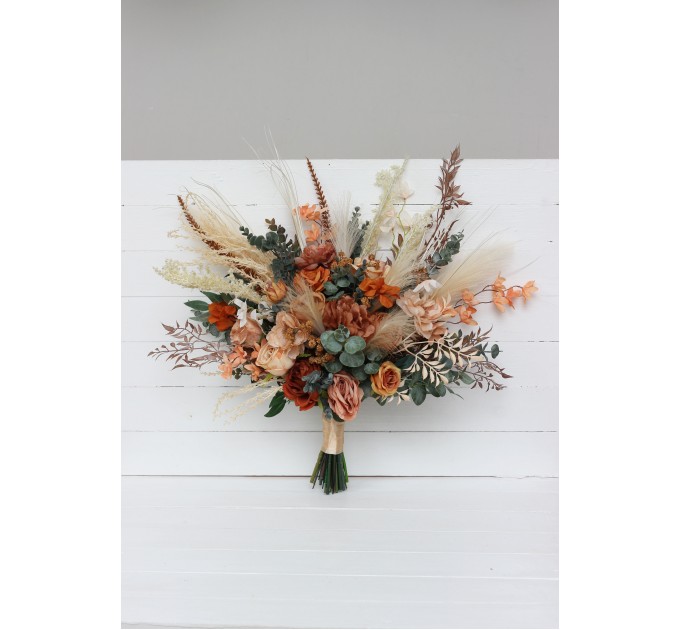 Wedding bouquets in cinnamon rust orange colors. Bridal bouquet. Pampas grass bouquet. Faux bouquet. Bridesmaid bouquet. 5146