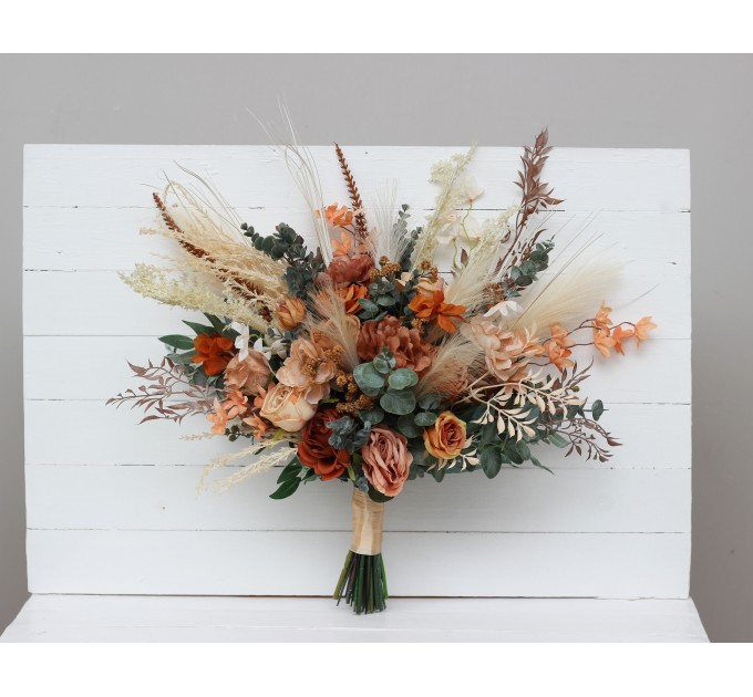 Wedding bouquets in cinnamon rust orange colors. Bridal bouquet. Pampas grass bouquet. Faux bouquet. Bridesmaid bouquet. 5146