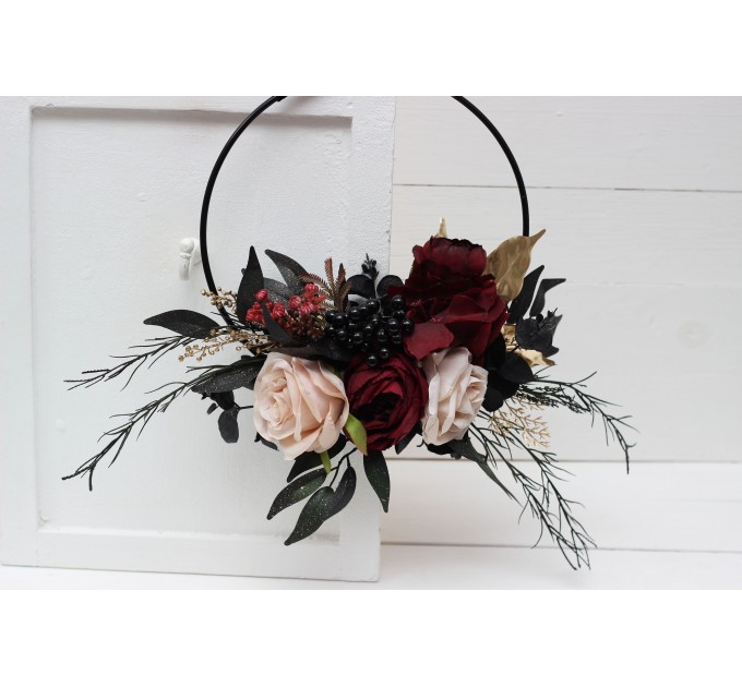 Flower hoop in Halloween colors. Alternative bridesmaid bouquet. Burgundy black gold beige wedding. 0018
