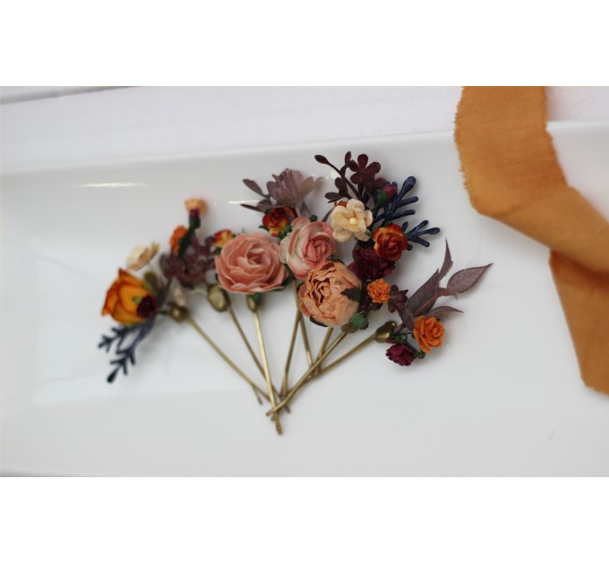  Set of  8 bobby pins in orange peach color scheme. Hair accessories. Bridesmaid hair pins. Flower accessories for wedding. 0014