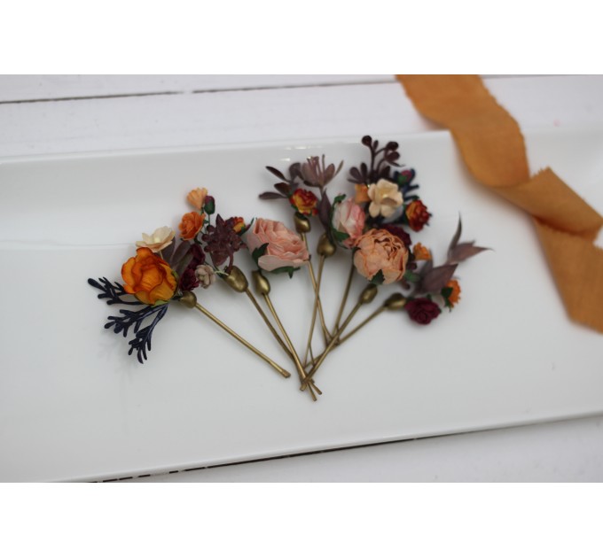  Set of  8 bobby pins in orange peach color scheme. Hair accessories. Bridesmaid hair pins. Flower accessories for wedding. 0014