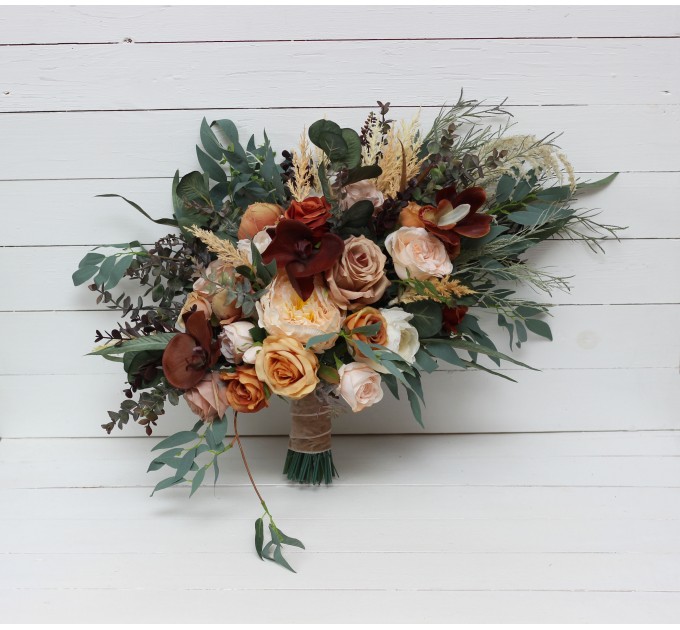 Wedding bouquets in rust brown ivory colors. Bridal bouquet. Boho wedding. Cascading bouquet. Faux bouquet. Bridesmaid bouquet. 0019